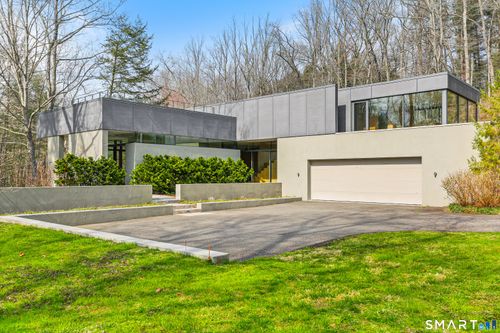 52 Valley Forge Rd, Weston, CT, 06883-1956 | Card Image