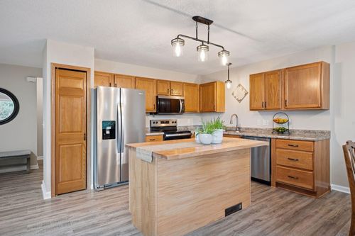 1807 Lachman Ave Ne, Saint Michael, MN, 55376-4226 | Card Image