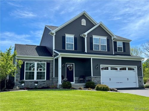 11 Airmont Dr, Orchard Park, NY, 14127-4903 | Card Image