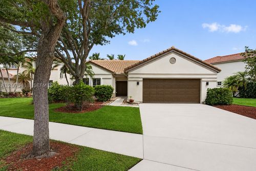 370 Carrington Dr, Weston, FL, 33326-3569 | Card Image
