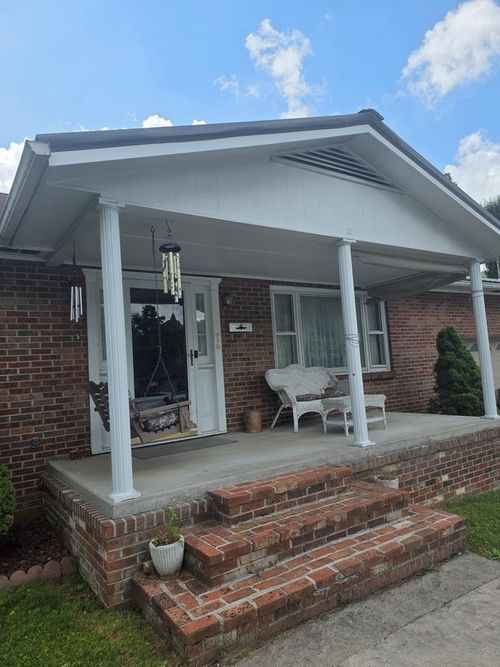 310 Cornett St, Appalachia, VA, 24216 | Card Image