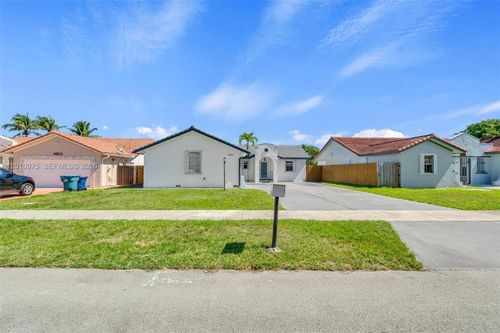 efficiency-14813 Sw 171st Ter, Miami, FL, 33187-1777 | Card Image