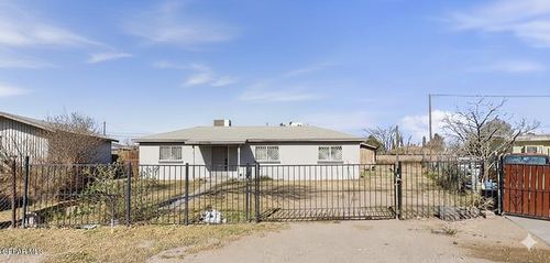 445 Suzi Way, Socorro, TX, 79927-3210 | Card Image