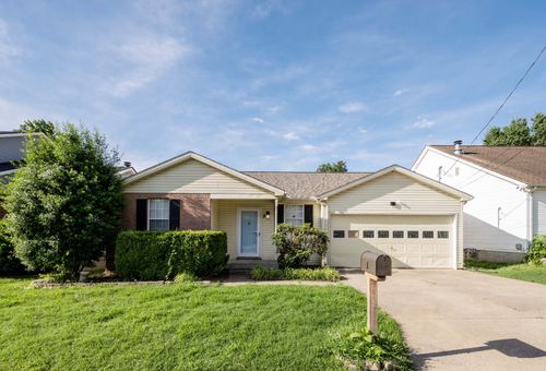 106 Edgehill Ln, Hendersonville, TN, 37075-4181 | Card Image