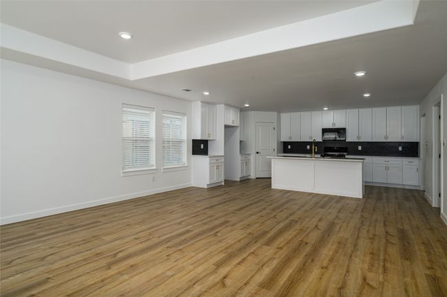 309 E Shepherd St, House other with 4 bedrooms, 3 bathrooms and null parking in Denison TX | Image 8
