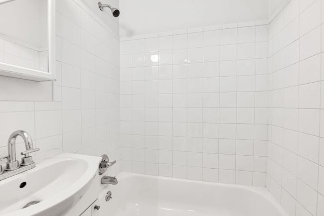 3164 Hanley St, Home with 0 bedrooms, 4 bathrooms and null parking in Hamtramck MI | Image 7