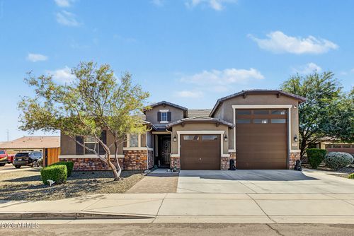 8031 W Encinas Lane, Phoenix, AZ, 85043 | Card Image