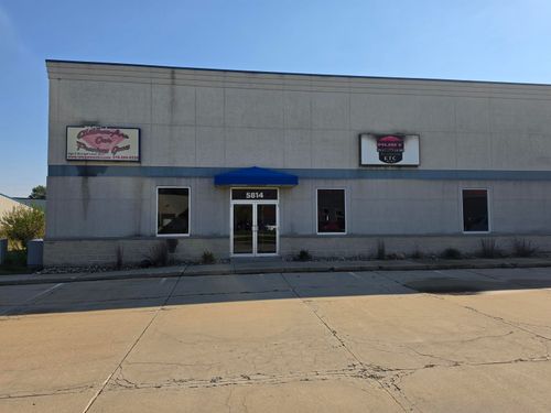 5814 Westminster Drive, Cedar Falls, IA, 50613 | Card Image