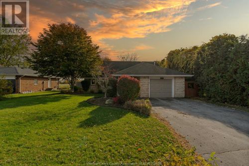 1541 County Rd 22, Essex, ON, N0R1A0 | Card Image