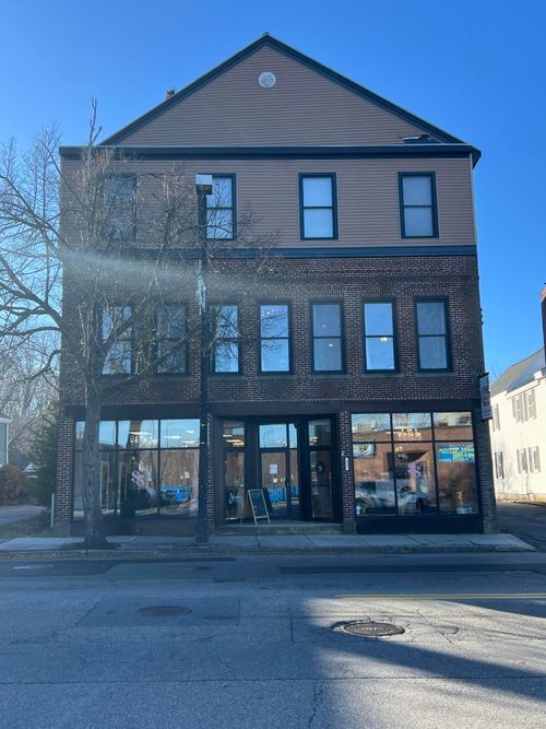 820 Main Street, Westbrook, ME, 04092 | Card Image