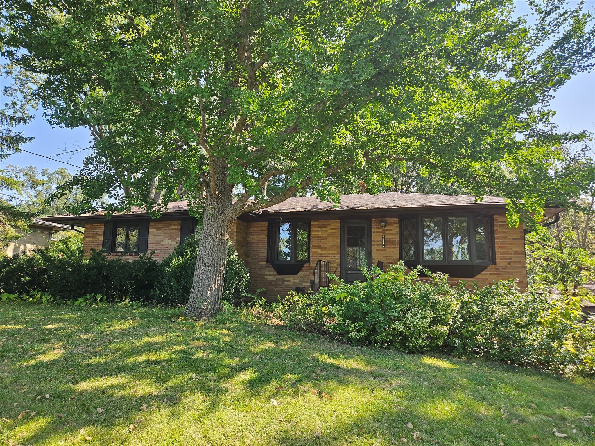 10th St, Des Moines, IA 50313