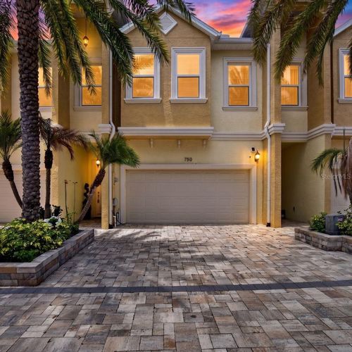 750 Grand Cypress Ln, TARPON SPRINGS, FL, 34689-6832 | Card Image