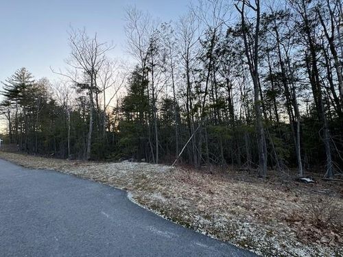 12-19-32 Sawmill Road, New Boston, NH, 03070 | Card Image