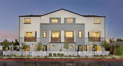 1328 W Oakcrest Paseo, Ontario, CA, 91762 | Card Image