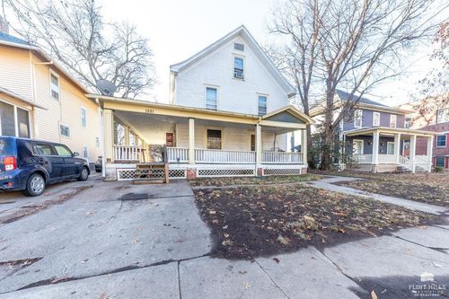 1521 Leavenworth St, Manhattan, KS, 66502-4168 | Card Image