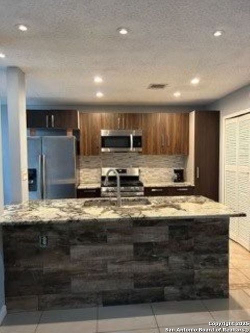 6827 Maple Springs St, San Antonio, TX, 78249-2641 | Card Image