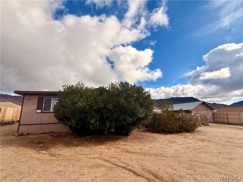 3228 N Bryce Rd, Golden Valley, AZ, 86413-9204 | Card Image