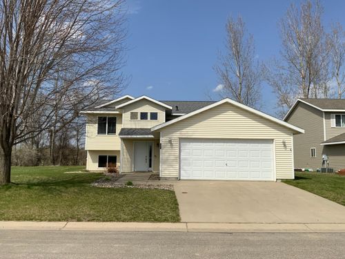 555 Willow Ave, Eden Valley, MN, 55329-4508 | Card Image