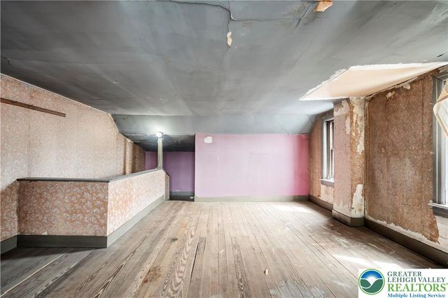 1926 W Broad St, Townhouse with 4 bedrooms, 1 bathrooms and null parking in BETHLEHEM PA | Image 34