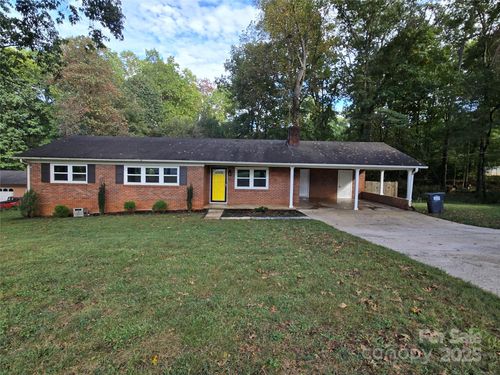 152 Colonial Heights Ln, Statesville, NC, 28625-9653 | Card Image