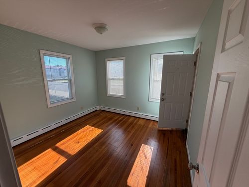 1-52 Tripp St, Dartmouth, MA, 02748-2725 | Card Image