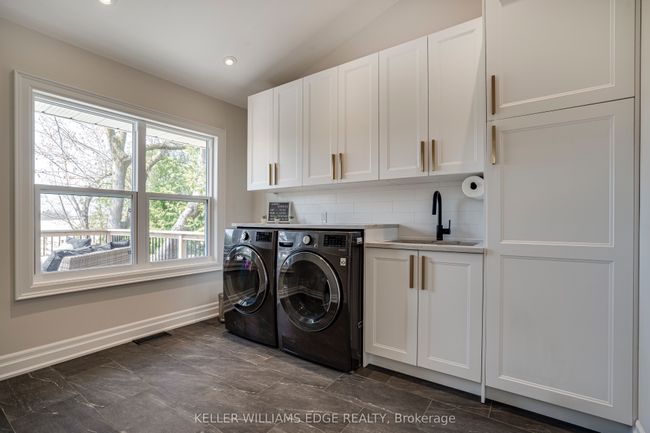 3322 Regional Rd 56, House other with 5 bedrooms, 3 bathrooms and 10 parking in Hamilton ON | Image 20