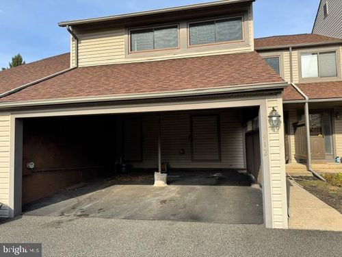 412 Bridge St, COLLEGEVILLE, PA, 19426-3530 | Card Image