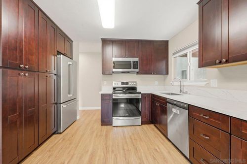 5-5513 Adobe Falls Rd, San Diego, CA, 92120 | Card Image