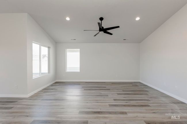 2443 W Opalite Dr, House other with 4 bedrooms, 2 bathrooms and 2 parking in Kuna ID | Image 14