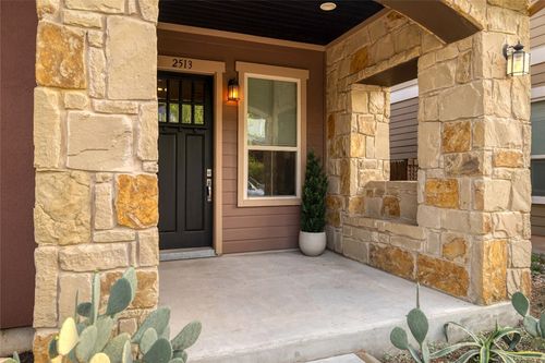 2513 Moreno St, Austin, TX, 78723-2911 | Card Image