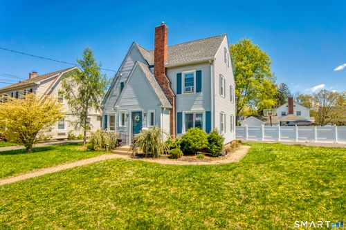 21 Lancaster Rd, Manchester, CT, 06040-5428 | Card Image