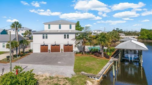 209 Water Dr, Mexico Beach, FL, 32456-0213 | Card Image