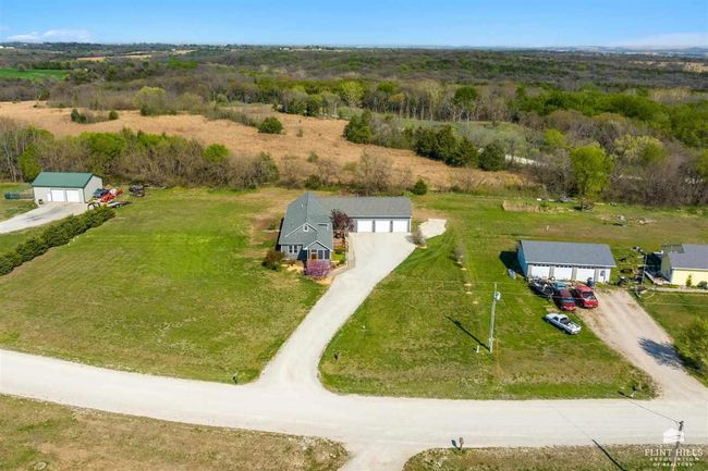 3673 Stewart Farm Rd, House other with 6 bedrooms, 4 bathrooms and null parking in Wamego KS | Image 50