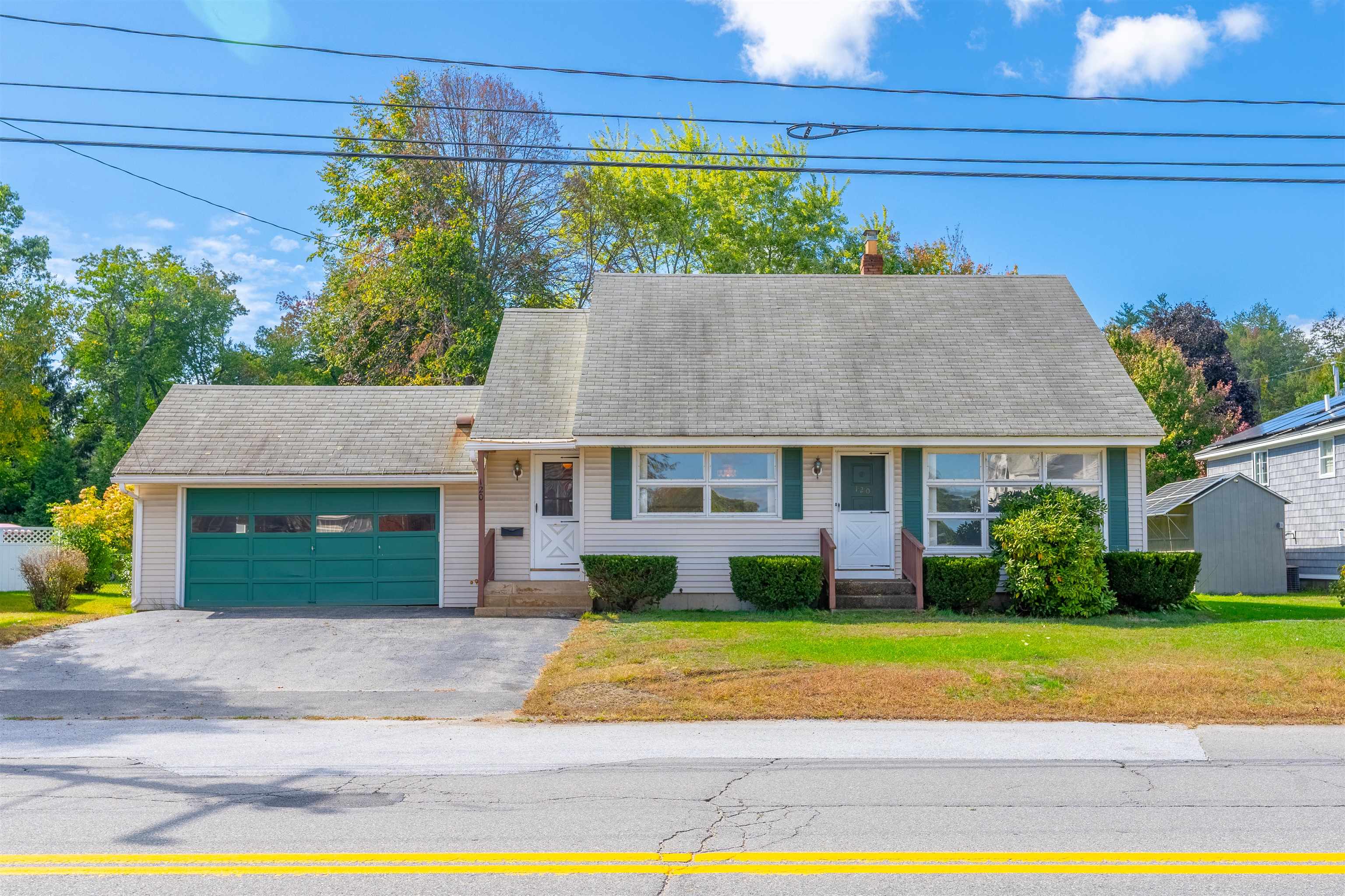 Rockland Ave, Manchester, NH 03102