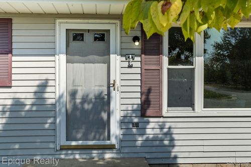 109 Murray Ct, Marine City, MI, 48039-1552 | Card Image