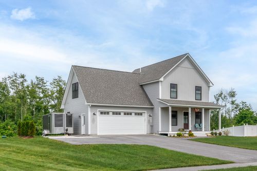 416 Blane Cir, Pembroke, NH, 03275-3271 | Card Image