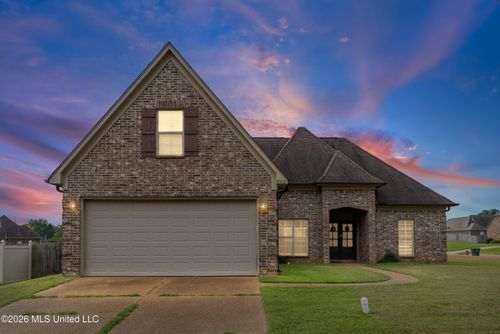 900 Falcon Street, Senatobia, MS, 38668 | Card Image