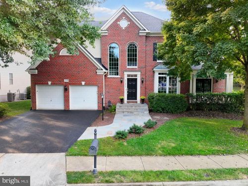 47292 Middle Bluff Pl, STERLING, VA, 20165-3126 | Card Image