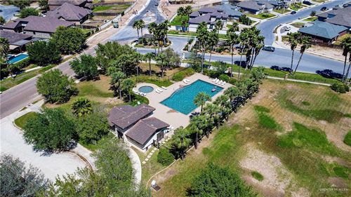 3809 Santa Fe St, Edinburg, TX, 78542-5637 | Card Image