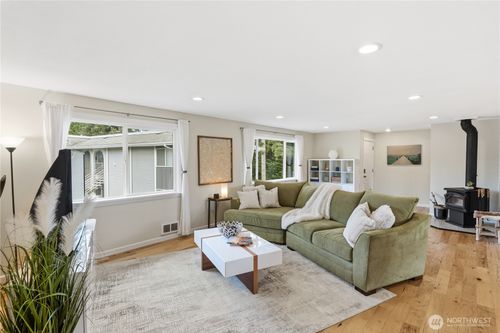 170-17404 Ne 45th St, Redmond, WA, 98052-5649 | Card Image