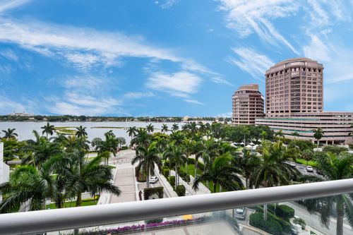 apt-th5f-529 S Flagler Dr, West Palm Beach, FL, 33401-5929 | Card Image