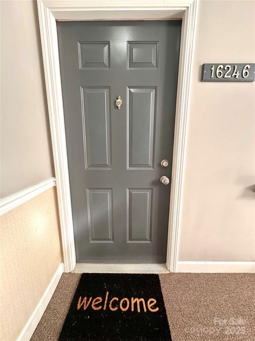 16246 Redstone Mountain Ln, Charlotte, NC, 28277-2992 | Card Image