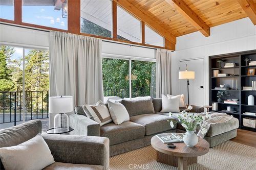24674 Lake Dr, Crestline, CA, 92325-9291 | Card Image