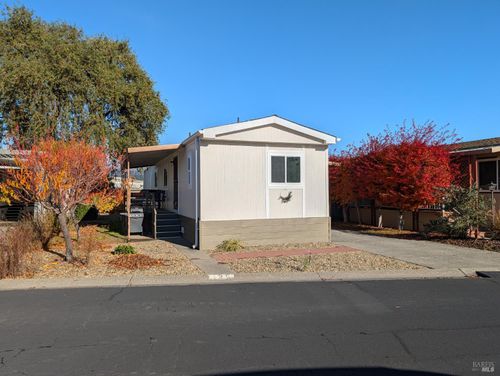 122 Burgundy Circle, Yountville, CA, 94599 | Card Image