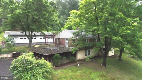 890 Eichele Rd, PERKIOMENVILLE, PA, 18074-9510 | Card Image