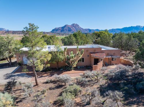 1535 W Mcintosh Cir, Apple Valley, UT, 84737-4808 | Card Image