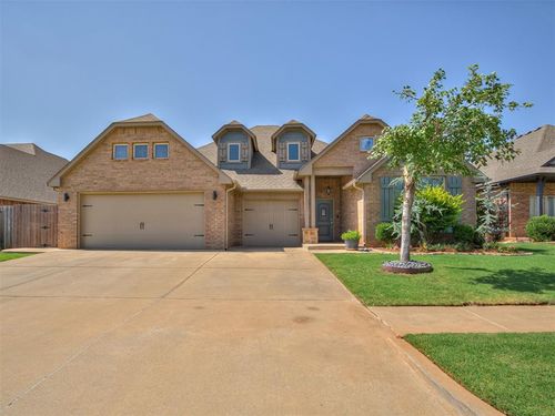 10824 Nw 32nd Ter, Yukon, OK, 73099-4042 | Card Image
