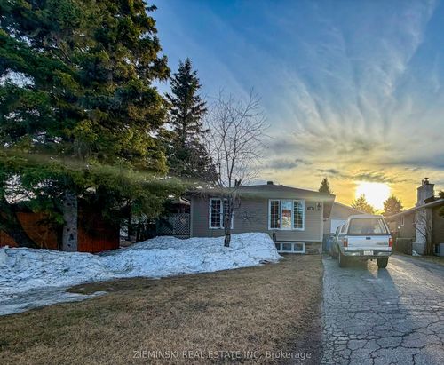 39 Sybil Ave, Cochrane, ON, P0L1C0 | Card Image