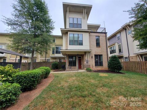 914 Warren Burgess Ln, Charlotte, NC, 28205-1257 | Card Image