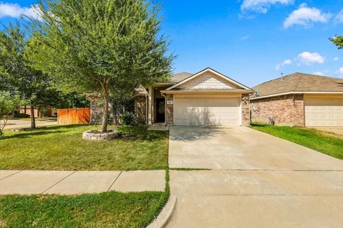 4301 Grassmere Rd, Fort Worth, TX, 76244-5752 | Card Image